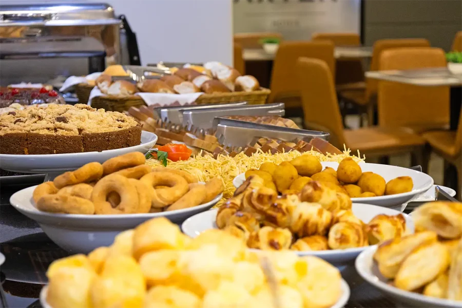 Café da Manhã - Térreo